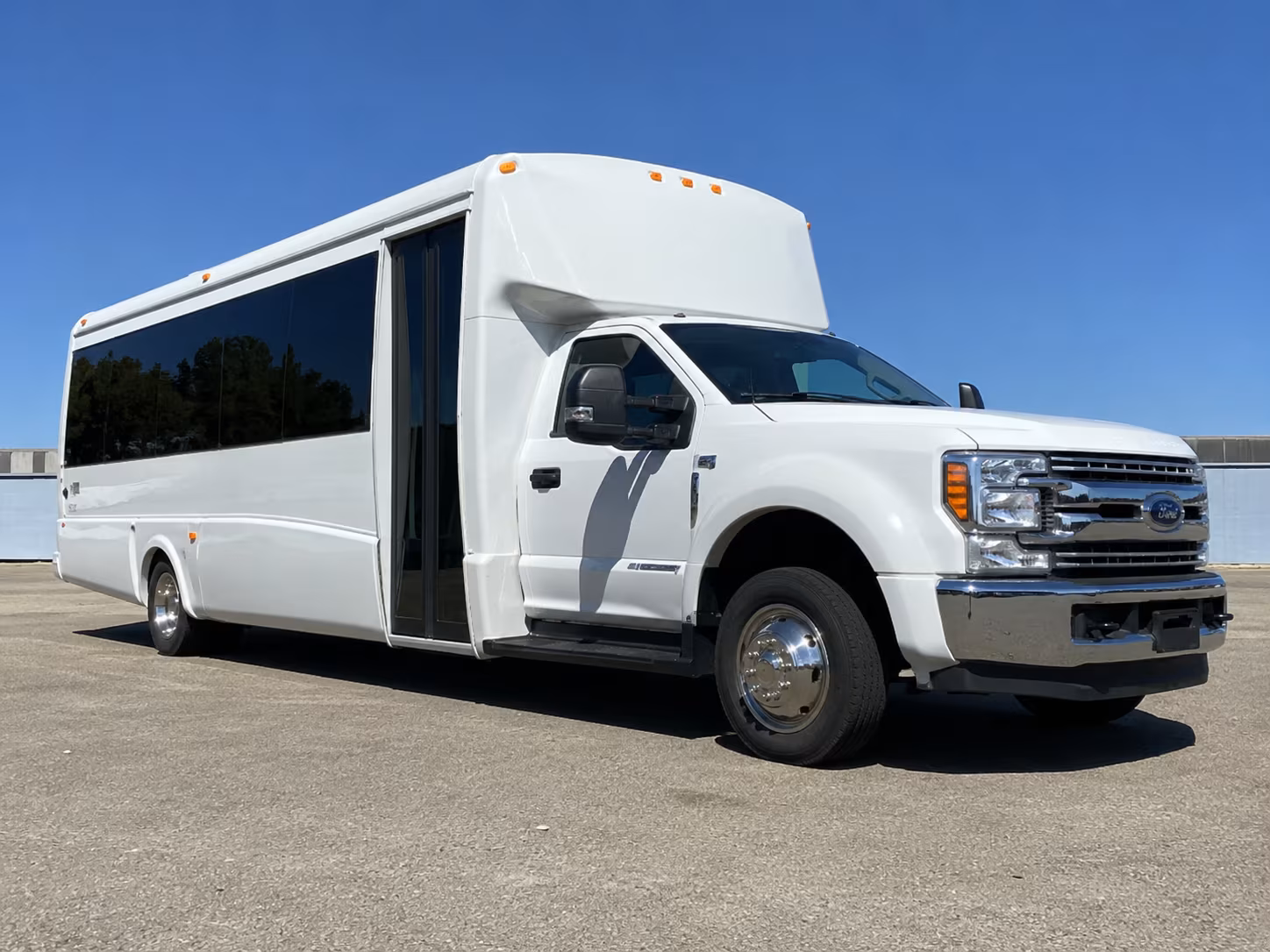 greenville arrange transportation for your greenville wedding