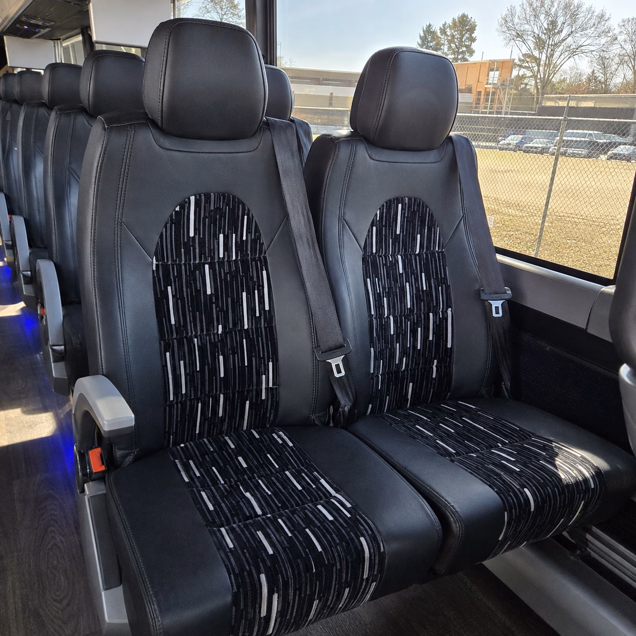 hickory charter bus rentals for airport transfers