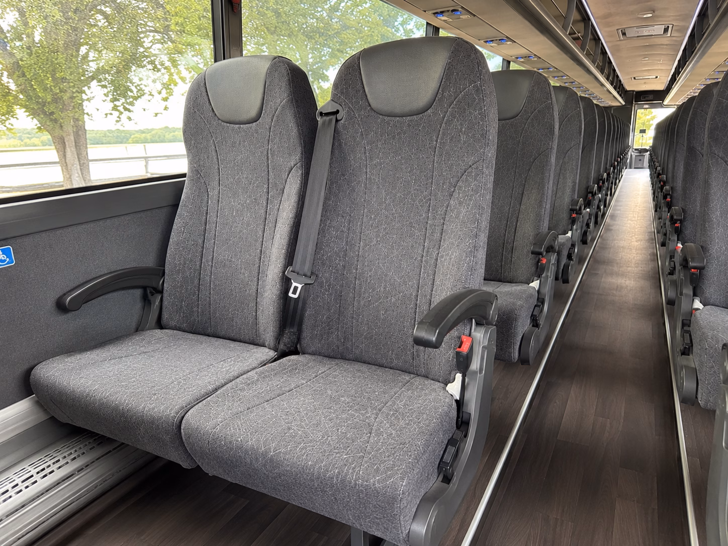 huntersville charter bus rentals for huntersville school field trips